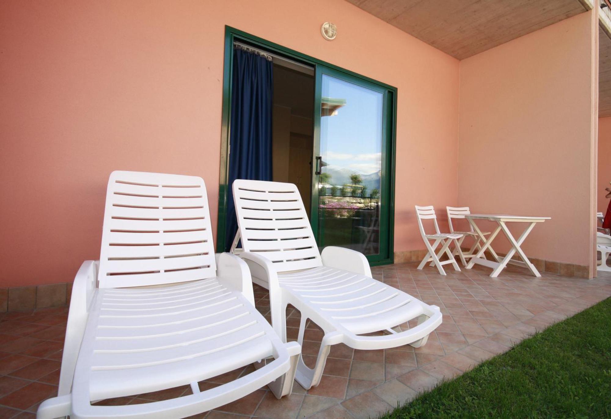 Residence Oasi Del Viandante Lake Como Экстерьер фото